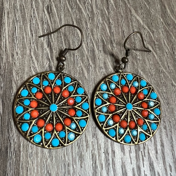 Vintage Boho Turquoise Medallion Dangle Earrings Southwest Festival - Picture 6 of 6